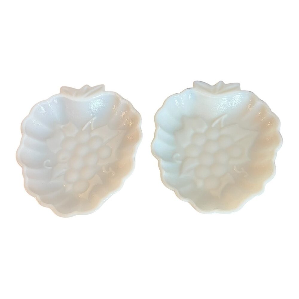 Vintage Hazel Atlas White Milk Glass Grape Shaped Candy/Trinket Dishes 5.5" X 7"